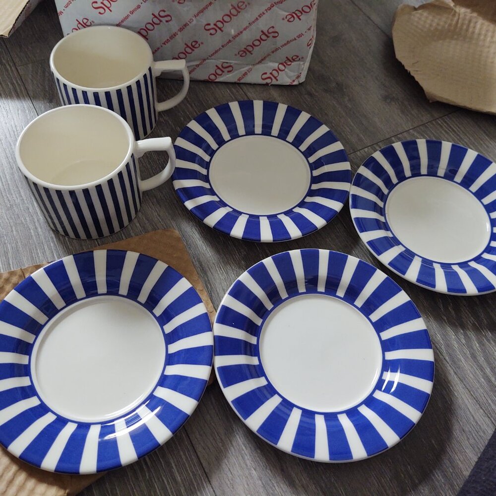 2 Cups & 4 Saucers Spode Steccato Collection Teacup & Saucer Set, Stripe Cobalt